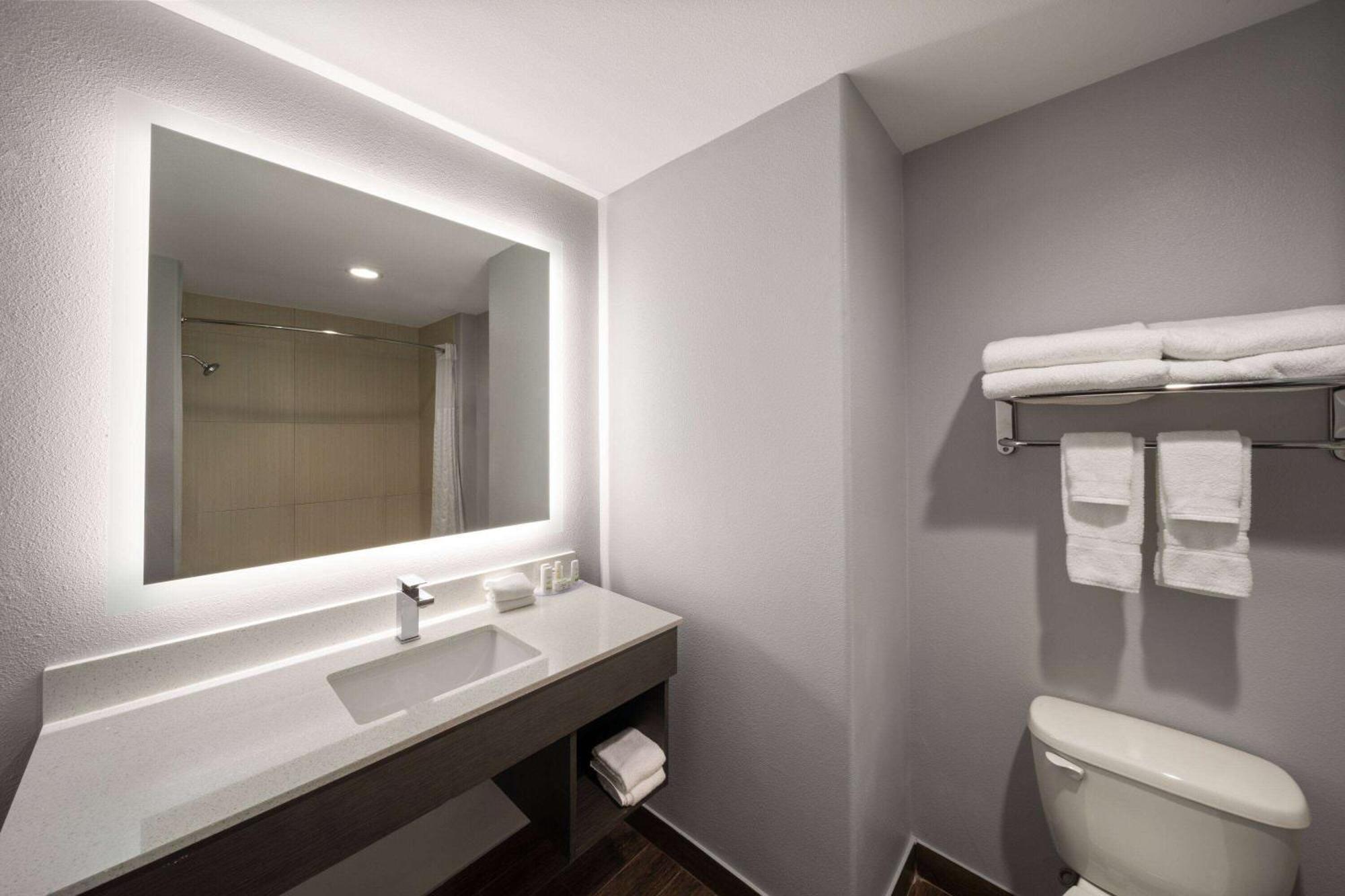 La Quinta By Wyndham Mcalester Esterno foto